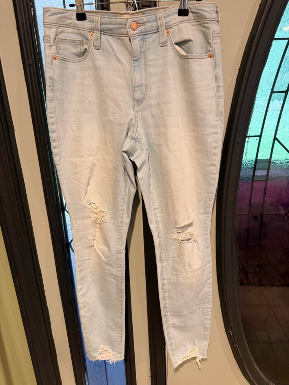 Light Wash Distressed Women’s Jeans - Light Blue